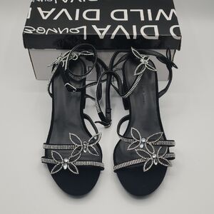 Diva Elegant Black Sandals with Silver Embellishments